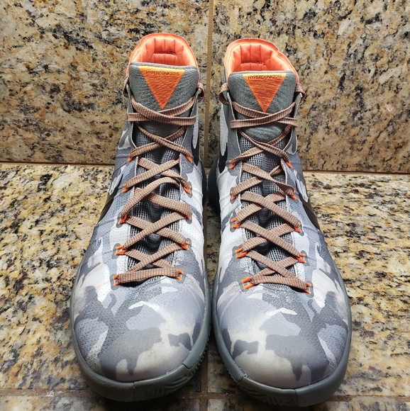 Nike Hyperdunk 2015 - Picture 2 of 6